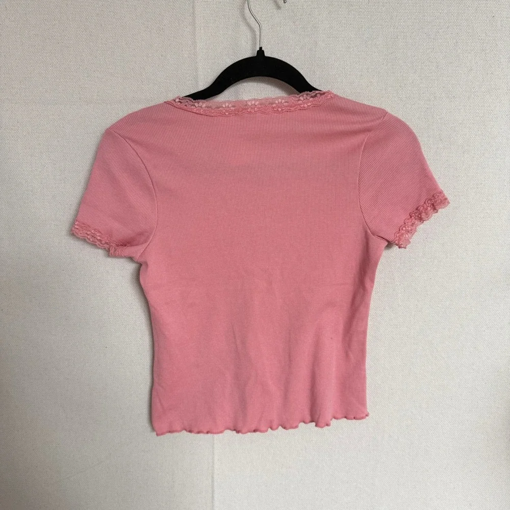 Full Tilt Girls Pink Ribbed Lace Trim V-Neck Short Sleeve Top Size XL NWT